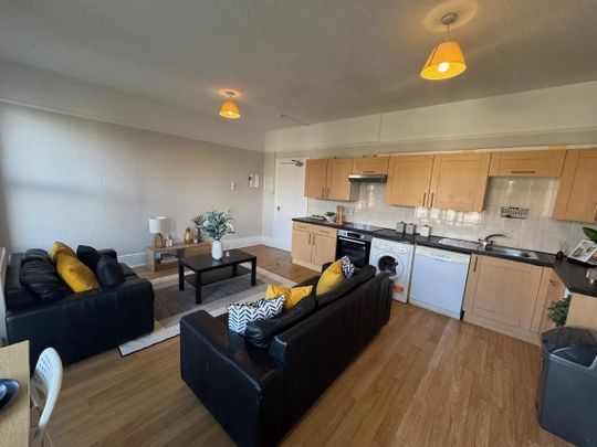 Room in a Shared House, Landguard Road, SO15 - Photo 1