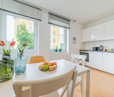 City-Residence: Großzügiges und neu möbliertes Apartment in begehrt... - Photo 3