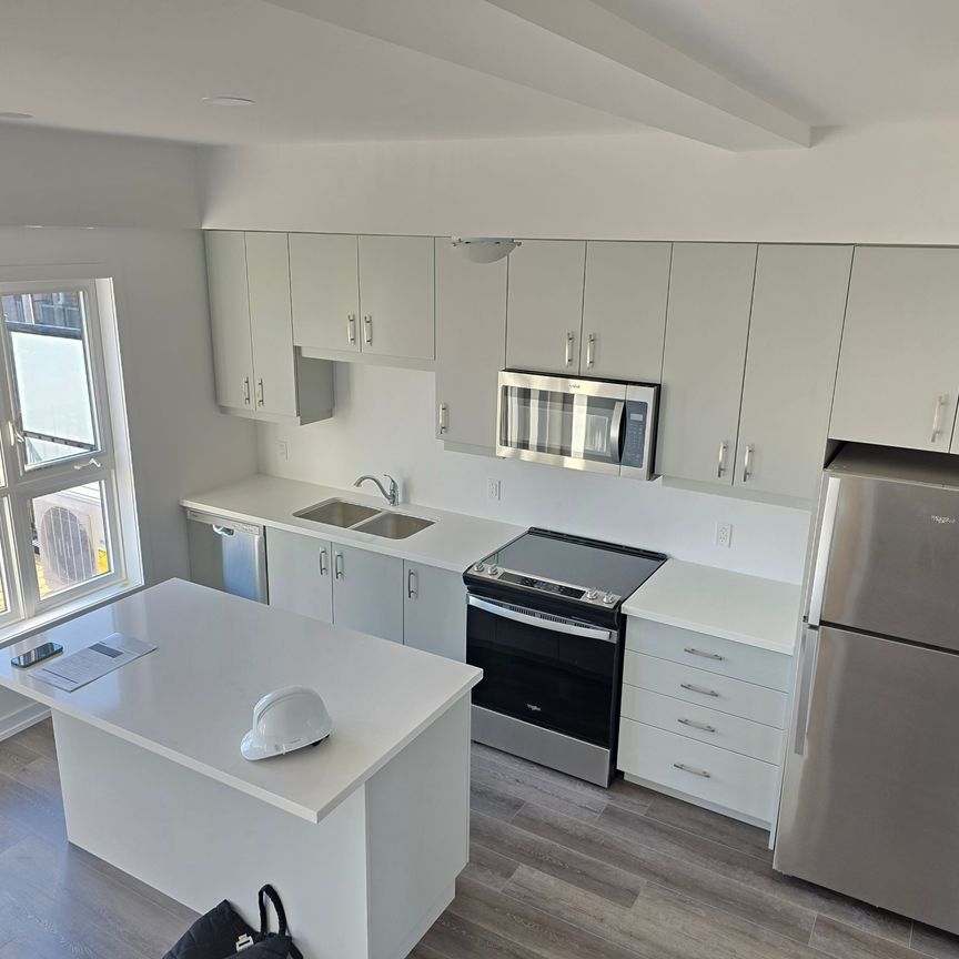 For Lease - 70 Kenesky Drive Unit# 31, Hamilton, Ontario - Photo 1