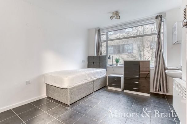 House share to rent - Photo 1