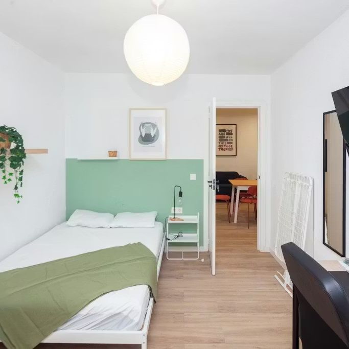 Carrer de Linares, Valencia, Valencian Community 46018 - Photo 1