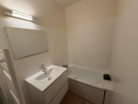 Location Appartement 2 pièces 40m² BORDEAUX 33800 - Photo 5