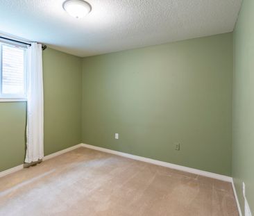 For Lease - 79 Munroe Crescent Unit# LOWER, Guelph, Ontario - Photo 6