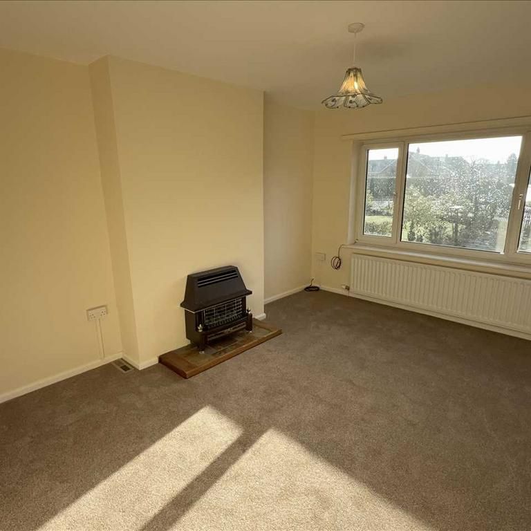 2 bedroom semi-detached bungalow to rent - Photo 1