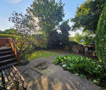 Staplefield Drive, Brighton - Photo 3