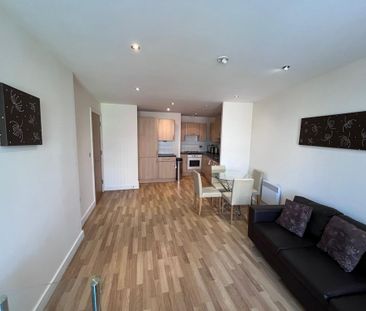 2 bedroom flat to rent - Photo 6