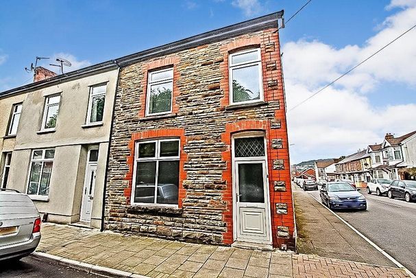 Lawn Terrace, Treforest - Photo 1