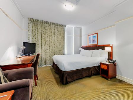 1Bedrooms, 1Bathrooms - Photo 3