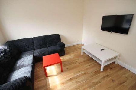 Lucas Street, Woodhouse, Leeds, LS6 - Photo 3
