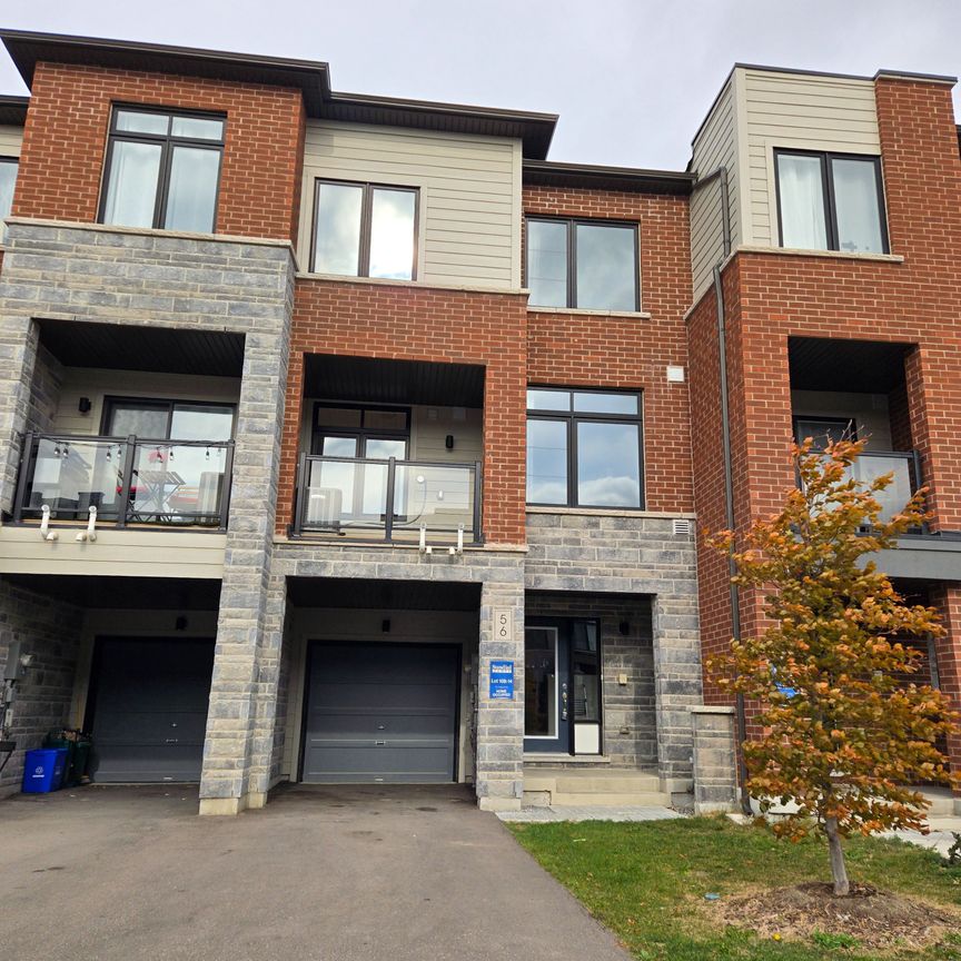 For Lease - 56 Delano Way, Newmarket, Ontario - Photo 1