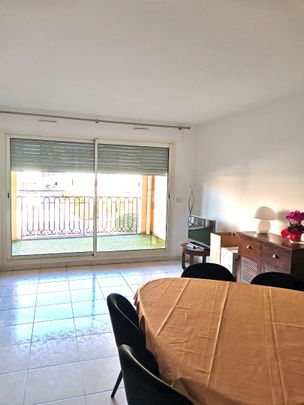Location appartement 2 pièces, 50.94m², Hyères - Photo 1
