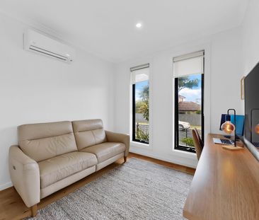 Sophisticated Living in an Exclusive Essendon West Setting - Photo 4