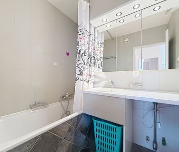 Nice 4,5 room apartment with View in PPE with shared pool - Photo 6