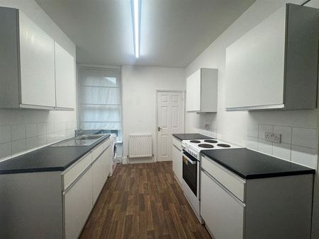 Flat 47 Temple Dwellings, Temple Street, Bethnal Green E2, London - Photo 3