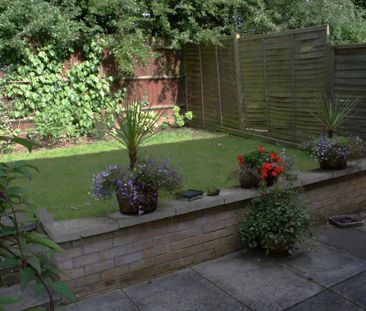 2 bedroom semi-detached house to rent - Photo 5