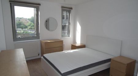 1 bedroom flat to rent - Photo 3