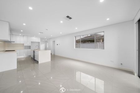 Spacious & Freshly Updated Family Home - Photo 5