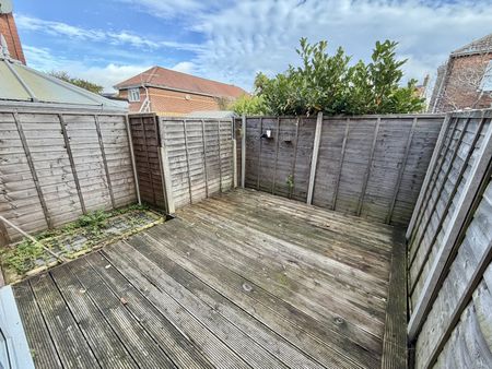 Melville Road, Winton, Bournemouth - Photo 4