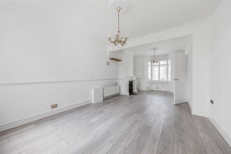 Acacia Road , E17 8BN - Photo 3