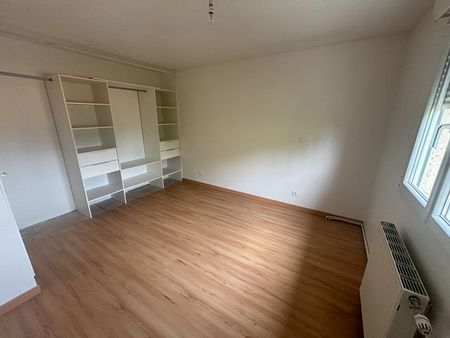 House - Photo 5