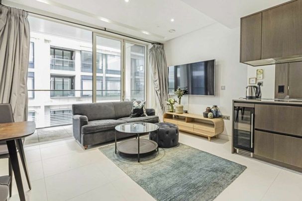 Water Lane, Sugar Quay, EC3R - Photo 1