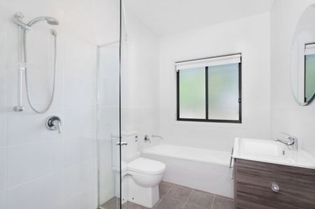 Three bedroom modern townhouse in a well located position in North Tamworth - Photo 4