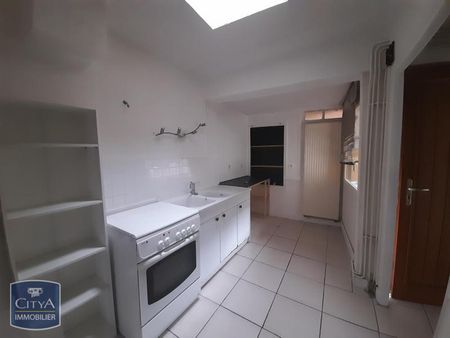 Location Appartement 2 pièces 62m² BOURG EN BRESSE 01000 - Photo 3