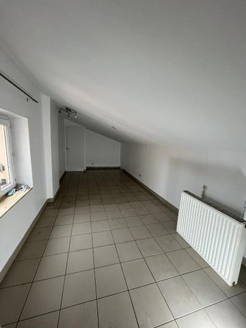 Location Appartement 3 pièces 77m² ST CHAMOND 42400 - Photo 5