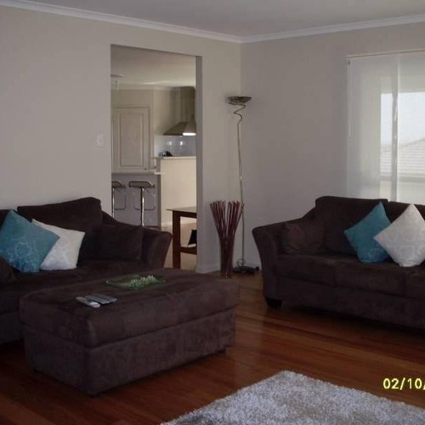 BEAUTIFUL AND SPACIOUS HOME!! - Photo 1