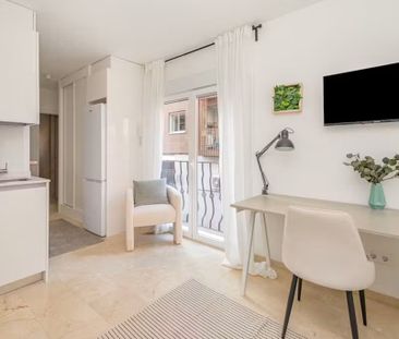 Calle de la Salvia, Madrid, Community of Madrid 28039 - Foto 4