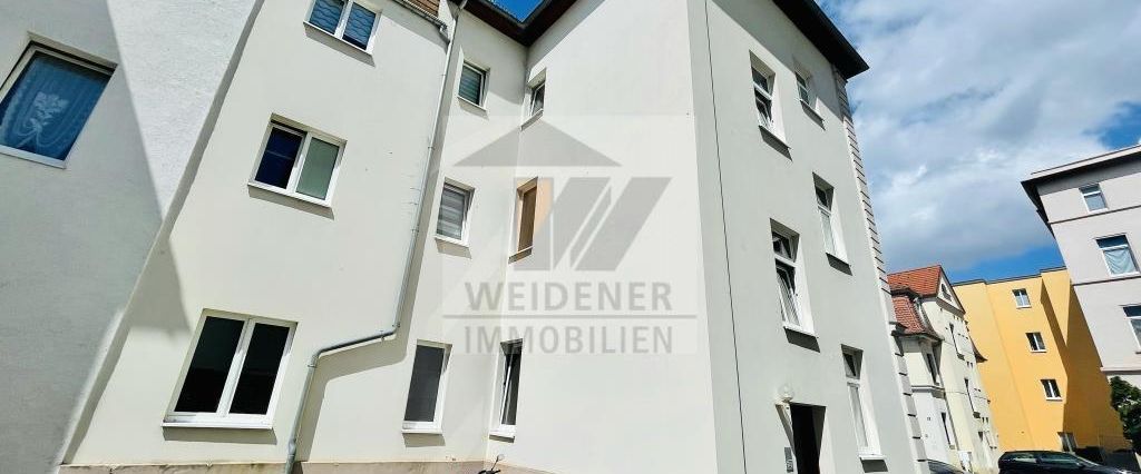 Große 4 Raum-Dachgeschosswohnung mit Balkon und Gäste-WC! - Photo 1