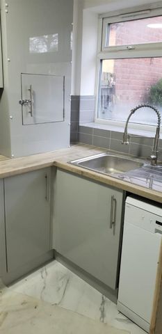 3 Bedroom House - Detached To Let - Photo 5