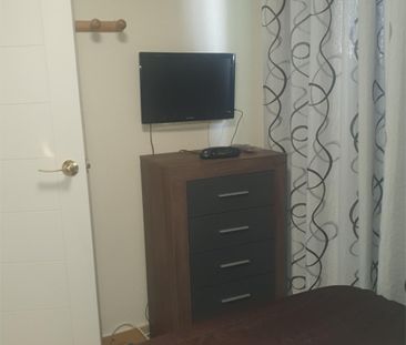 Piso de alquiler en Calle Carlos Cano, 29, Puerto de Estepona - Photo 4