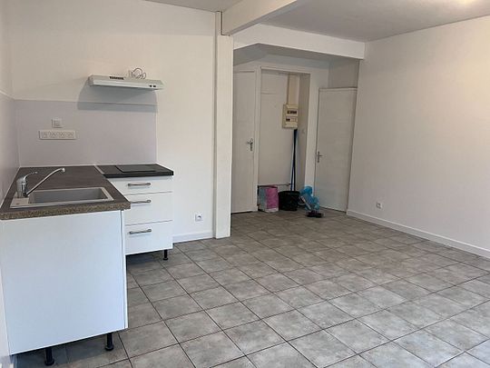 Location appartement 1 pièce, 25.53m², Rochefort - Photo 1