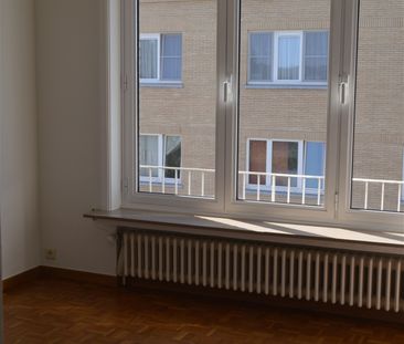 zeer ruim lichtrijk 3-kamerappartement in residentiële wijk - Photo 4