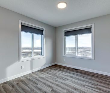 4613 Seton Dr, Calgary - Photo 6