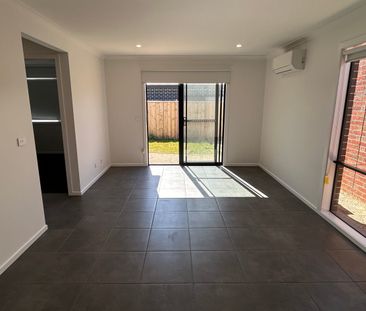 Stylish Four Bedroom Home In Thriving Locale! APPLICATIONS NOW OPEN - Photo 4