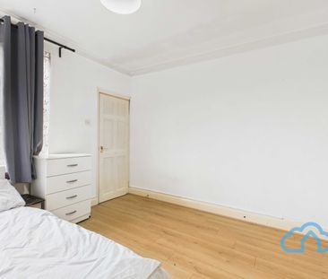 RM1 Regal Court | Enfield | London | N18 2XU - Photo 2