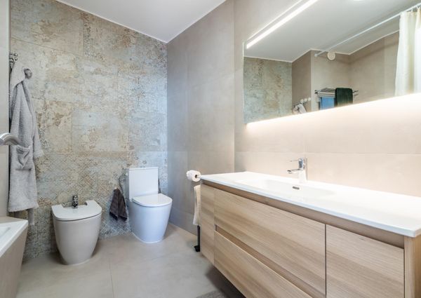 Apartamento de lujo frente al mar en alquiler a largo plazo – 0067-04458