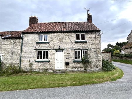 Available mid-October, Blacksmiths Cottage is a recently refurbished stone-built cottage set in the picturesque, sought after village of Nunnington. - Photo 3