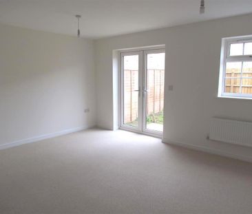 St James Close, Chatteris - Photo 1