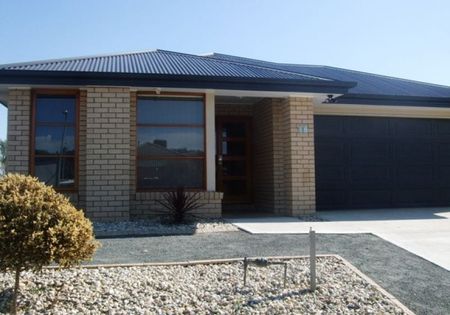 10 Fortescue Street - Photo 2