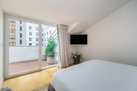 4 room luxury Apartment for rent in Lisbon, Portugal - Photo 2