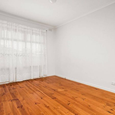 NEAT AS A PIN | HEATING AND COOLING | EASY ACCESS TO TRANSPORT - Photo 3