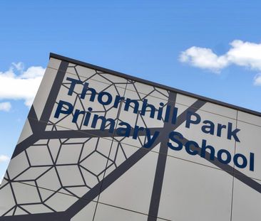 Modern Spacious Townhouse - Photo 3