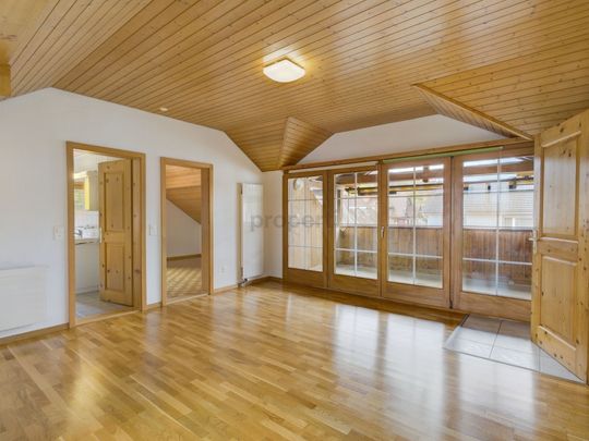 Cozy 3.5-room penthouse apartment in the best location in Rheineck - Photo 1