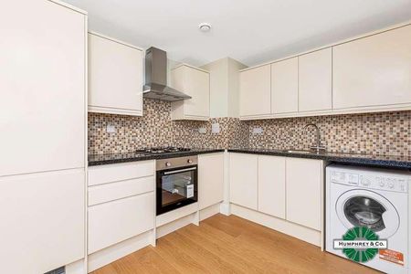 Cameron Road, Ilford, IG3 - Photo 2