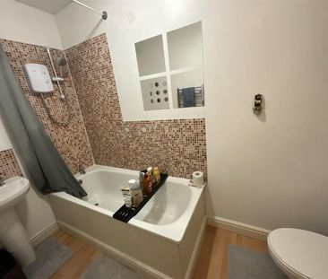 2 bedroom apartment to rent - Photo 6