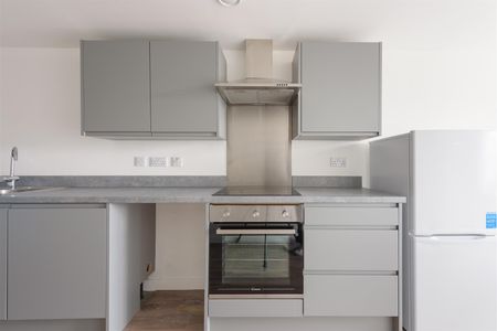 Rent QUBE, Sheffield, S1 £1,100pcm - Photo 4