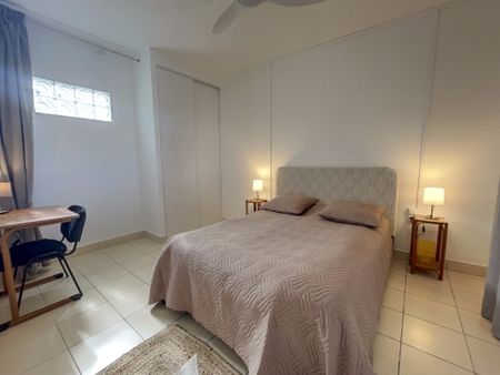 Location Maison 3 pièces 75m² ST ANDRE 97440 - Photo 5